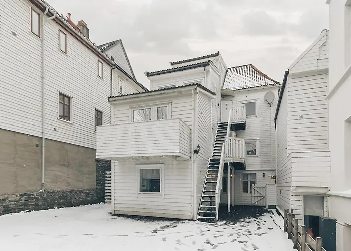 Ls Apartments